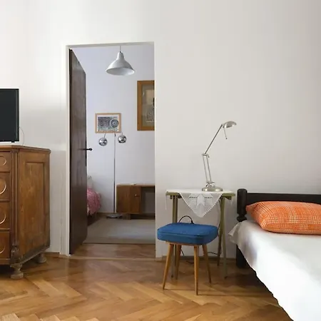 Feel Like At Apartmán