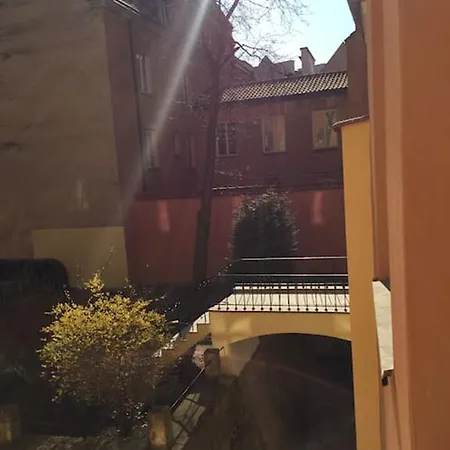 아파트 Feel Like At