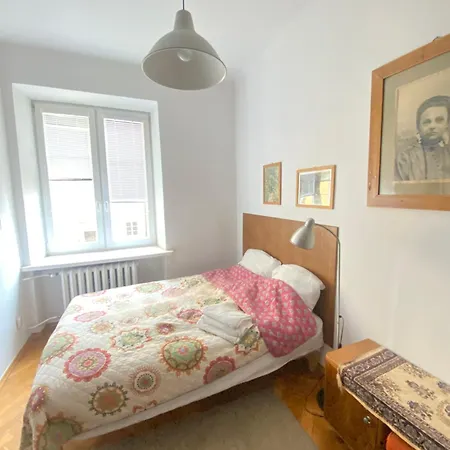 Feel Like At * 바르샤바